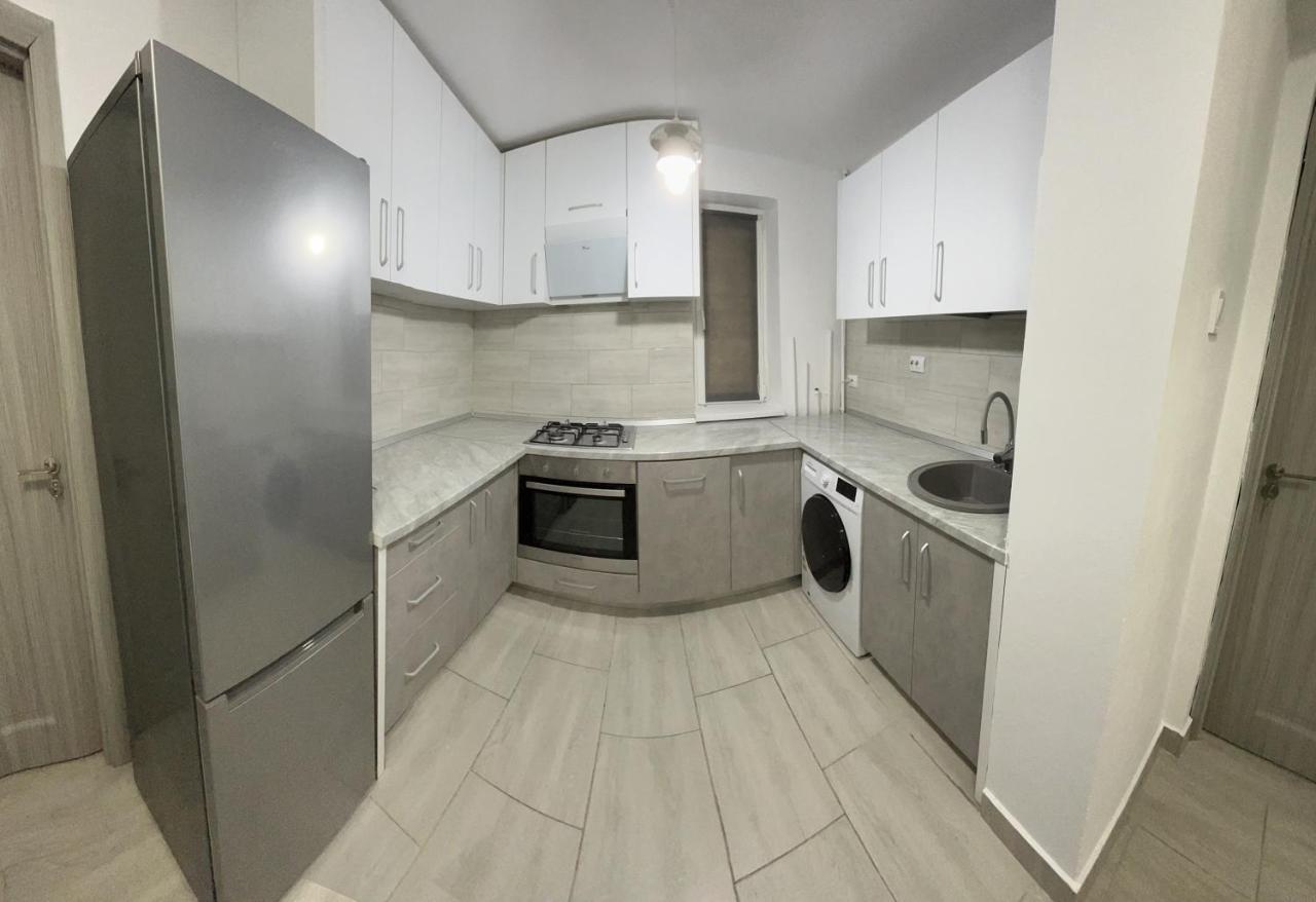Home Sweet Home Apartment With 3 Rooms Buzău Exterior photo