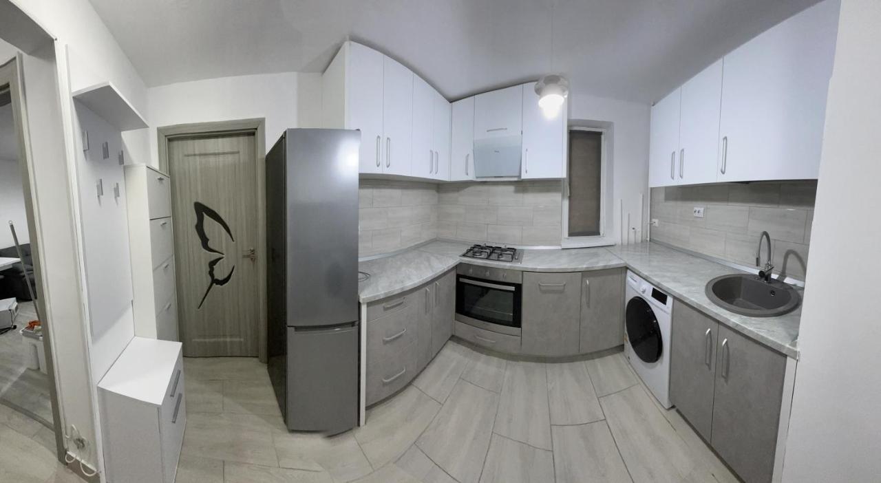 Home Sweet Home Apartment With 3 Rooms Buzău Exterior photo