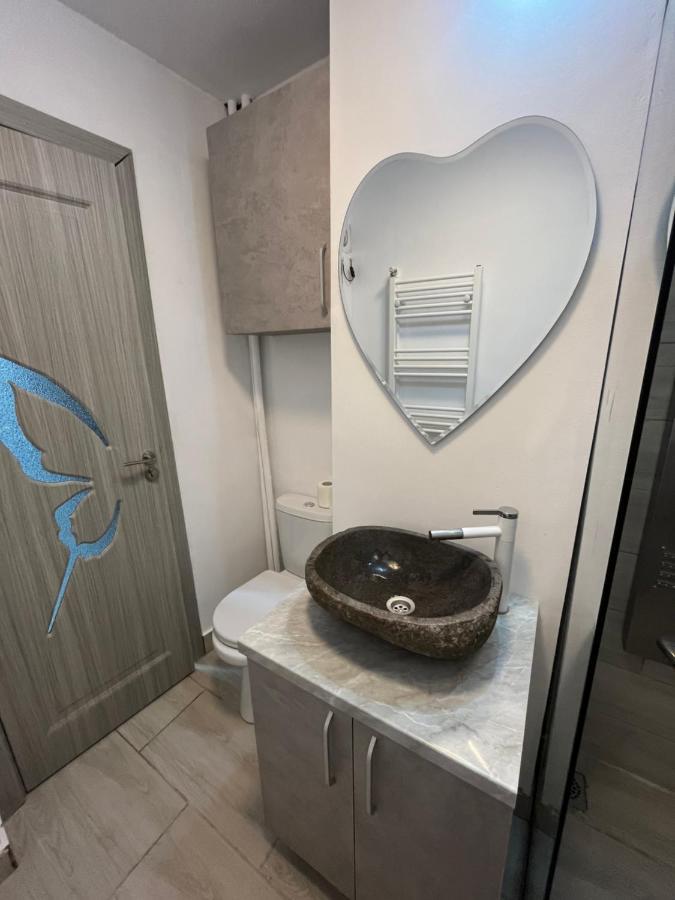 Home Sweet Home Apartment With 3 Rooms Buzău Exterior photo